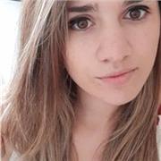 Soy graduada en ciencia y tecnología de los alimentos. Soy una persona muy extrovertida. Adapto la metodología de las clases según las necesidades del alumno